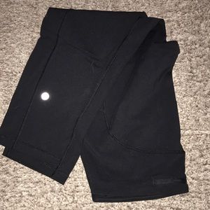 Size 8 lulu leggings